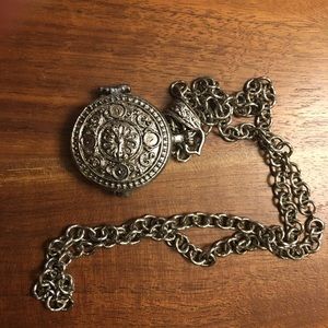 Vintage metal locket necklace 12”